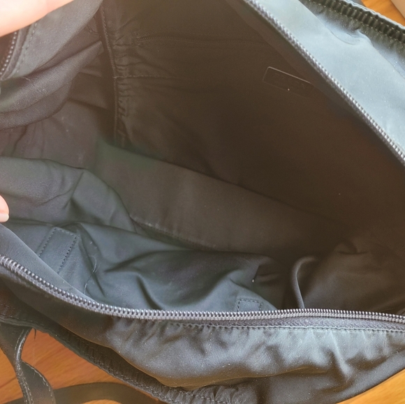 ❌️SOLD❌️ Authentic Vintage Prada Nylon Tote - Picture 7 of 16